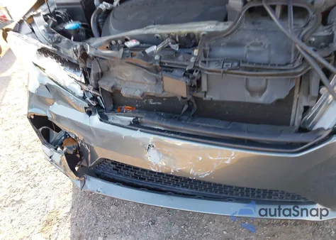 2018 Honda Odyssey Elite z USA, uszkodzony, nr VIN 5FNRL6H95JB014662